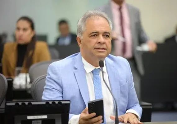 Paulo se cacifa para ser ministro ou prefeito de Maceió, diz deputado