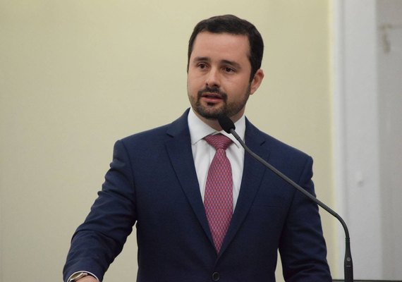 Adversário de Renan Filho, deputado avalia que Paulo terá independência no governo