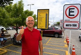 Penedo propõe cortar pela metade taxas de taxistas e mototaxistas