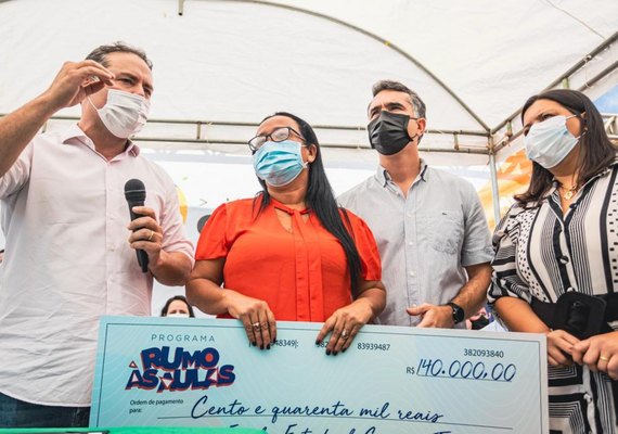 Governo de AL entraga mais de R$ 1 milhão em recursos para escolas da região Sul