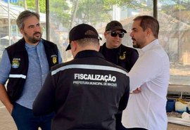 Motos aquáticas são alvo de fiscalização na orla de Ponta Verde, em Maceió