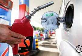 Governo de Alagoas não aumentou imposto sobre valor da gasolina