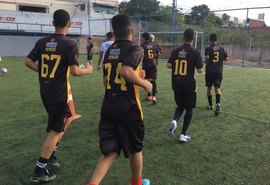 Projeto da Seprev treina jovens que sonham em se tornar jogadores de futebol