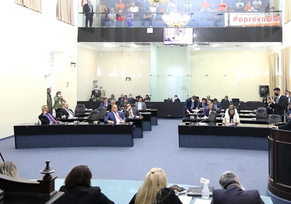 Assembleia aprova projeto que dispõe sobre fixação do efetivo da PM