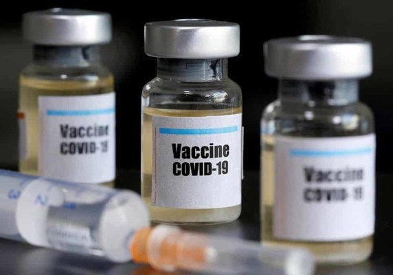Com 10 vacinas em teste, OMS espera produção de milhões de doses ainda este ano