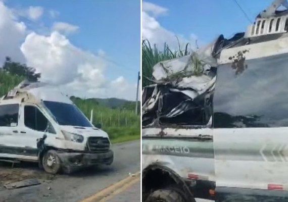Colisão entre caminhões, van e carro ﻿deixa um morto e feridos ﻿na BR-424