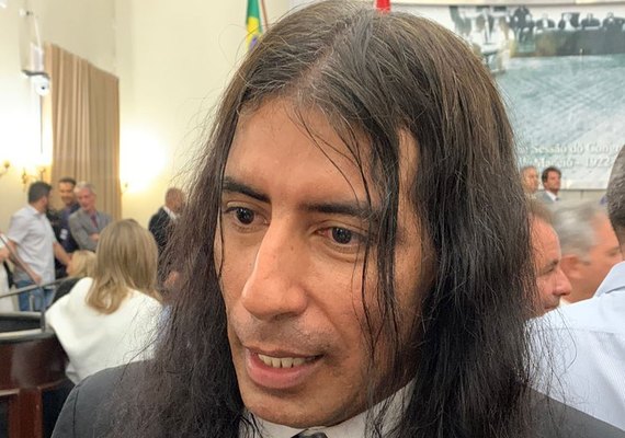 Em sessão, deputado cobra a construção de novo Mercado da Produção