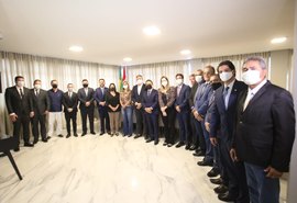 Parlamento recebe visita do presidente Arthur Lira