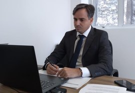 Vereador Joãozinho volta a cobrar o pagamento dos precarizados da saúde