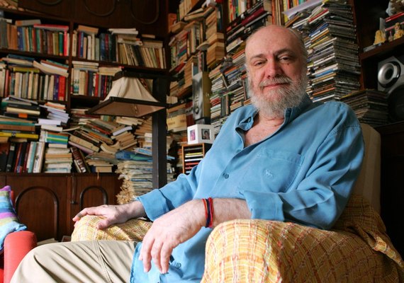 Morre o compositor e escritor Aldir Blanc