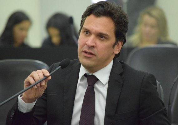 Autor de PL, deputado alagoano diz que não quer privatizar “praias de ninguém'