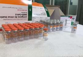 Alagoas recebe novo lote com 28.800 doses de vacina