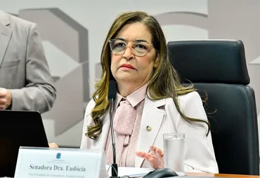 Eudócia mira Renan Calheiros com notícia-crime e anuncia pedido de CPI