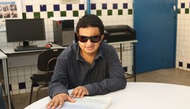Centro Cyro Accioly oferta cursos de atendimento a pessoas cegas
