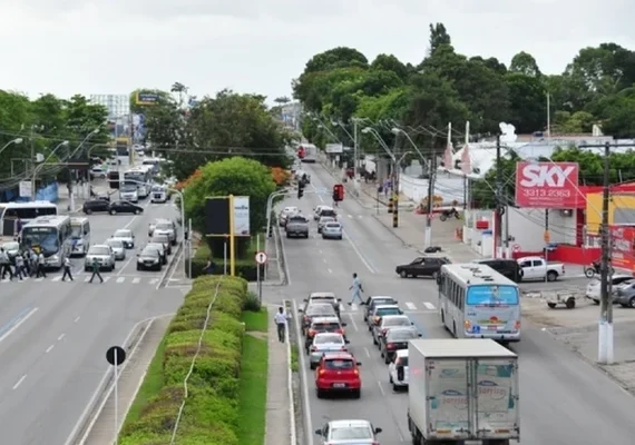 Desembargador alagoano sugere mudança de nome para Avenida Fernandes Lima