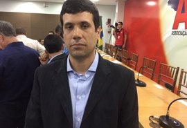 Prefeitos cobram reajuste em programas para compensar aumento do salário mínimo