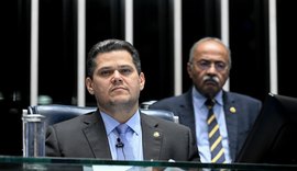 Alcolumbre rebate críticas e cita pedido milionário para filme