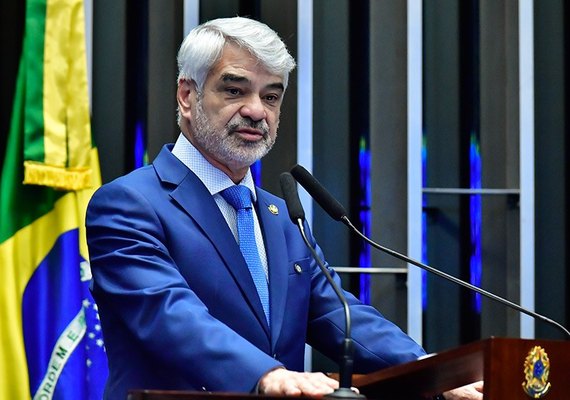 Humberto Costa atribui esquema de descontos no INSS ao governo Bolsonaro