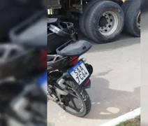 Motociclista cai de veículo e morre atropelado por caminhão no Antares