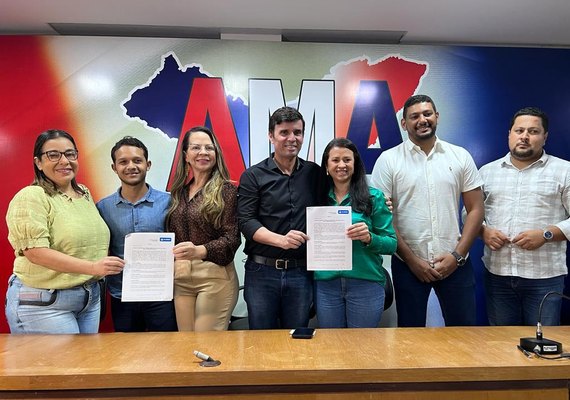 Cooperativas da agricultura assinam contratos para fornecimento da merenda escolar ao Estado