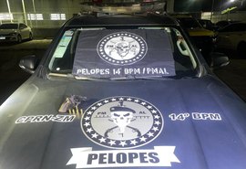 PM flagra porte ilegal de arma e recupera moto roubada em Maceió e Jacuípe