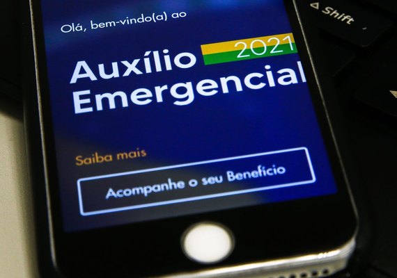 Caixa paga nesta terça (18) auxílio emergencial a nascidos em fevereiro