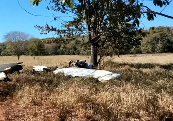 Avião com mais de 300 kg de cocaína faz pouso forçado em Goiás