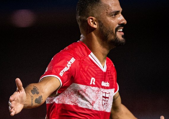 O novo técnico já chegou, já treinou, já jogou e já ganhou