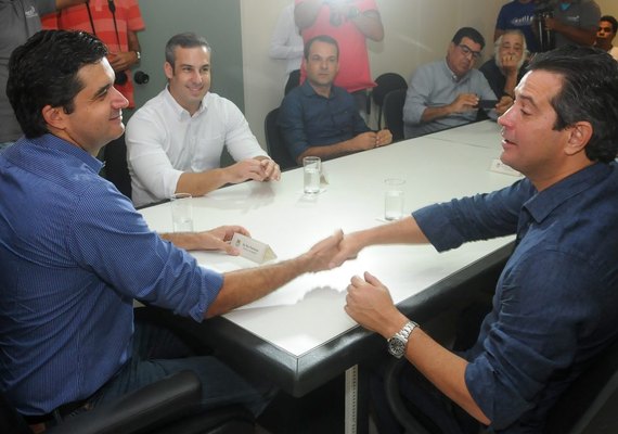 Rui Palmeira anuncia licitação para obras nas BRs-104 e 316