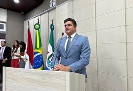 Em seu primeiro discurso como vereador, Rui lembra seu legado como prefeito