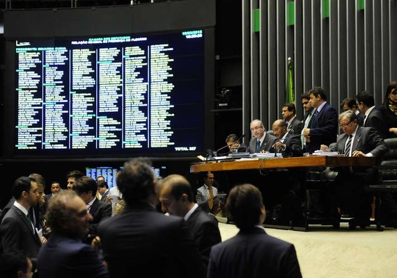 Base aliada do PT na Câmara está desunida como no mensalão