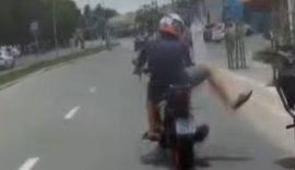 Motociclista ameaça agente de trânsito com faca durante fiscalização de rotina