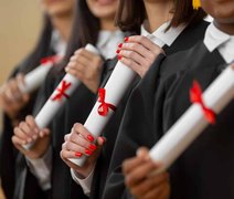 Projeto de lei propõe estágio para profissionais com até dois anos de formados