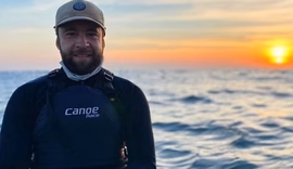 Surfista brasileiro operado após ser atingido no coração por peixe-espada