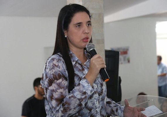 Pauline defende que pagamentos do Programa do Leite sejam feitos antes da sua retomada