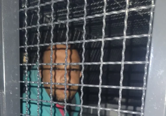Preso em Ipioca confessa tentativa de homicídio em loja de baterias no Santo Eduardo