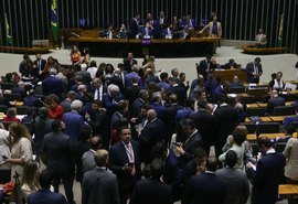 Câmara aprova isenção de IR para salários de até R$ 5 mil
