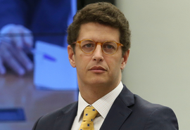 Ministro Ricardo Salles foi diagnosticado com Covid-19