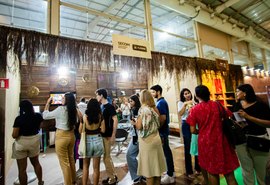 Professores alagoanos ganham vale-livro de R$ 100 na Bienal Internacional do Livro de Alagoas