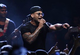 Mano Walter, Parangolé e Dorgival animam festival em Arapiraca