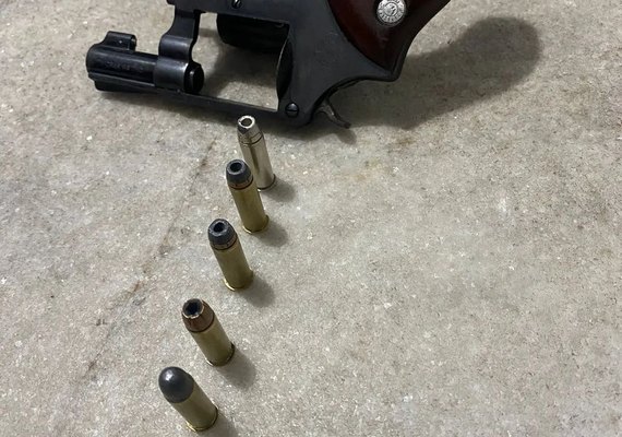 Adolescente suspeito de assassinar jovem de 20 anos é apreendido em Maceió