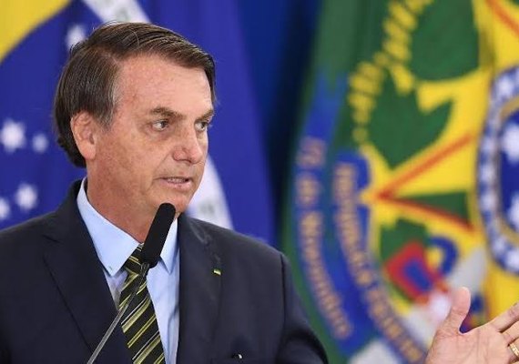 Bolsonaro pede para eleitores não votarem em quem usar o Fundão