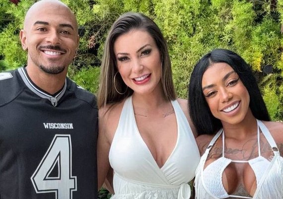 Andressa Urach presenteia namorado com 'primeira marmita'