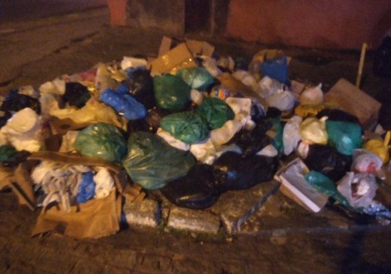 Vereador denuncia abandono da coleta de lixo na parte alta de Maceió