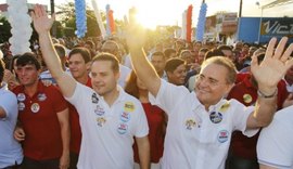 No domingo Renan Filho fez caminhada em Penedo