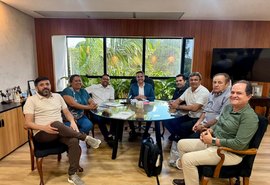 Unicafes-AL apresenta resultados em reunião com governador Paulo Dantas