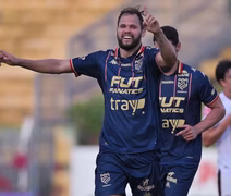 CSA deve inscrever centroavante Alan James no último dia da janela da Série D