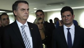 Bolsonaro muda versão e diz que não fez acordo com Moro para STF