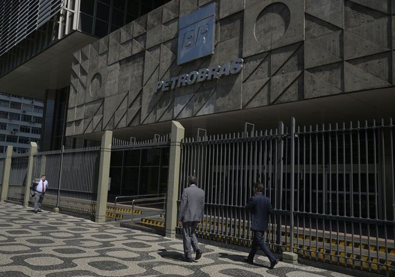 Petrobras reduz preço da gasolina e diesel nas refinarias