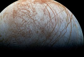 Lua despedaçada por colisão pode preservar oceano subterrâneo